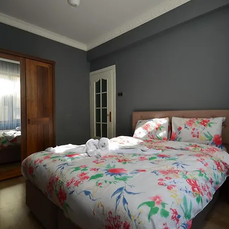 Apartment Two Minutes To Galata Tower Istanbul