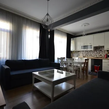 Two Minutes To Galata Tower Apartment *